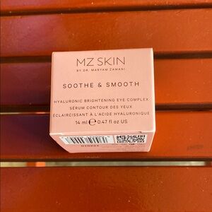MZ Skin Soothe & Smooth Eye Complex